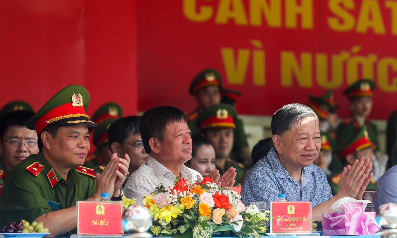 Đại tướng Tô Lâm dự tổng duyệt chương trình của Đoàn nhạc Cảnh sát Việt Nam
